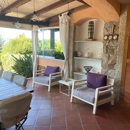 A Porto Cervo Con Vista Sul Mare Immerso Nel *